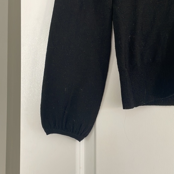 Trina Turk knit sweater with satin ribbon bow. Size small - Picture 3 of 5